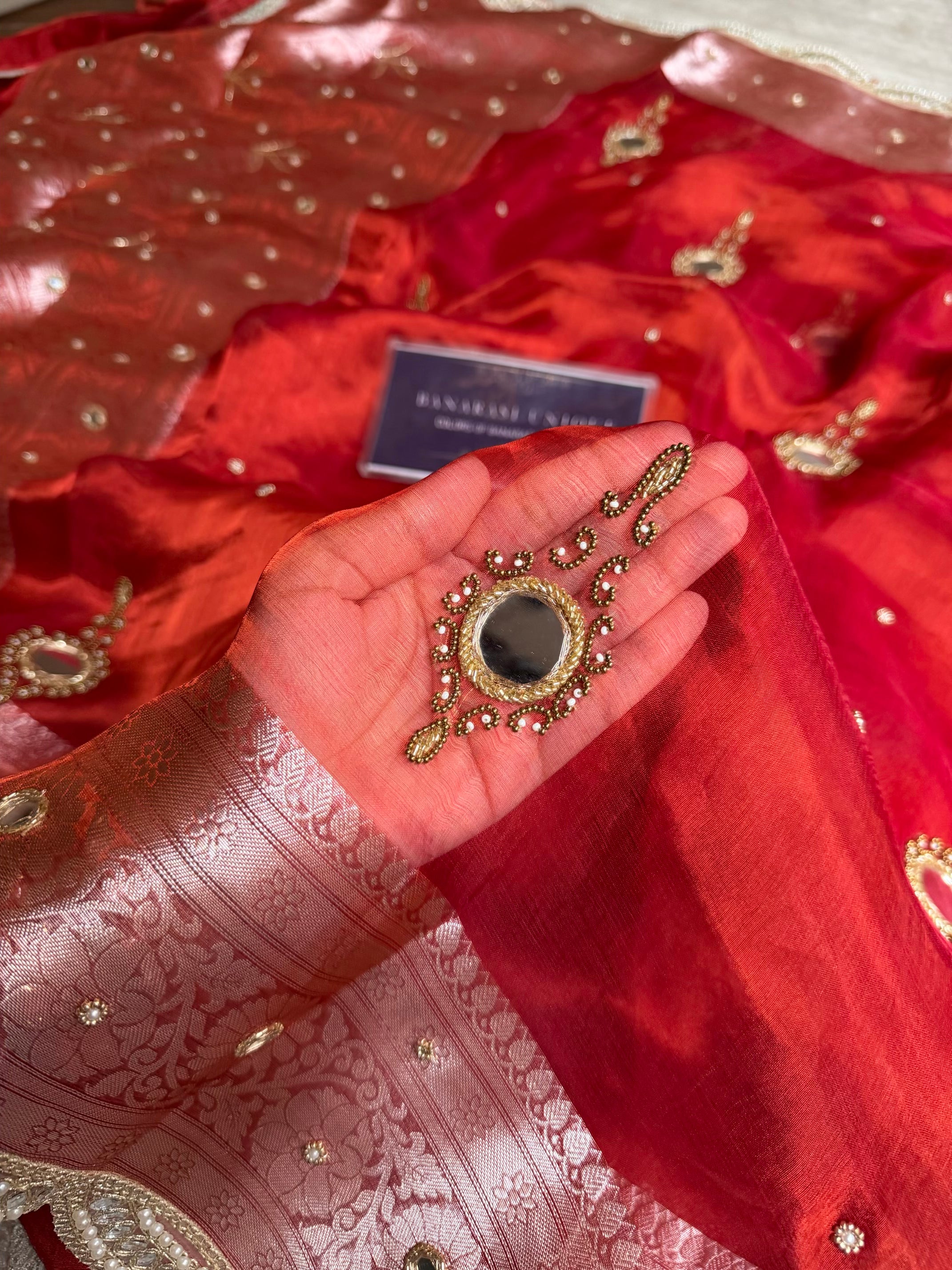 Aaina-e-Noor – Pure Tissue Silk Saree | Vintage Mirror Work | Luxury Handcrafted Banarasi Saree Red