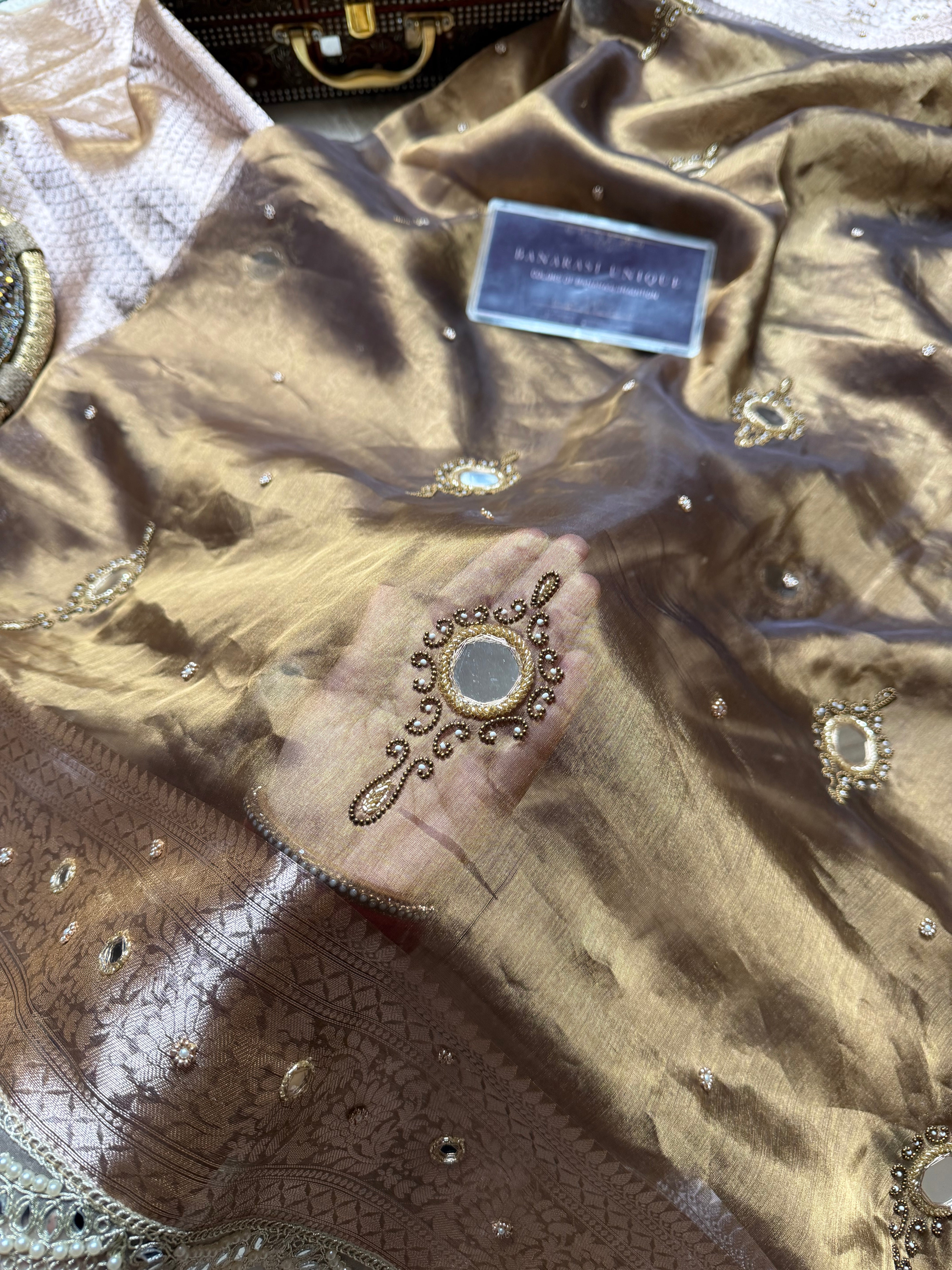 Aaina-e-Noor – Pure Tissue Silk Saree | Vintage Mirror Work | Luxury Handcrafted Banarasi Saree Copper