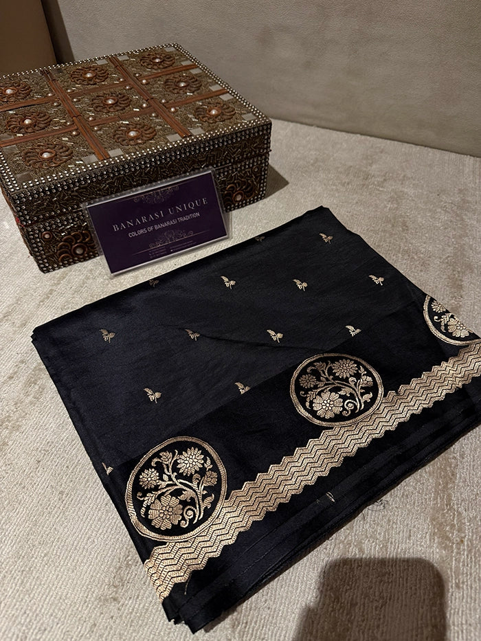 PURE KATAN SILK MEDALLION BORDER SAREE - JET BLACK