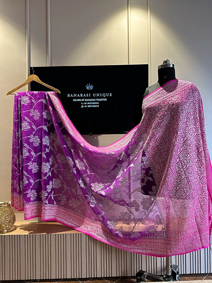 KHADDI GEORGETTE BIG FLORAL JAAL WATER ZARI SAREE - CONTRAST BORDER LAVENDER WITH PINK