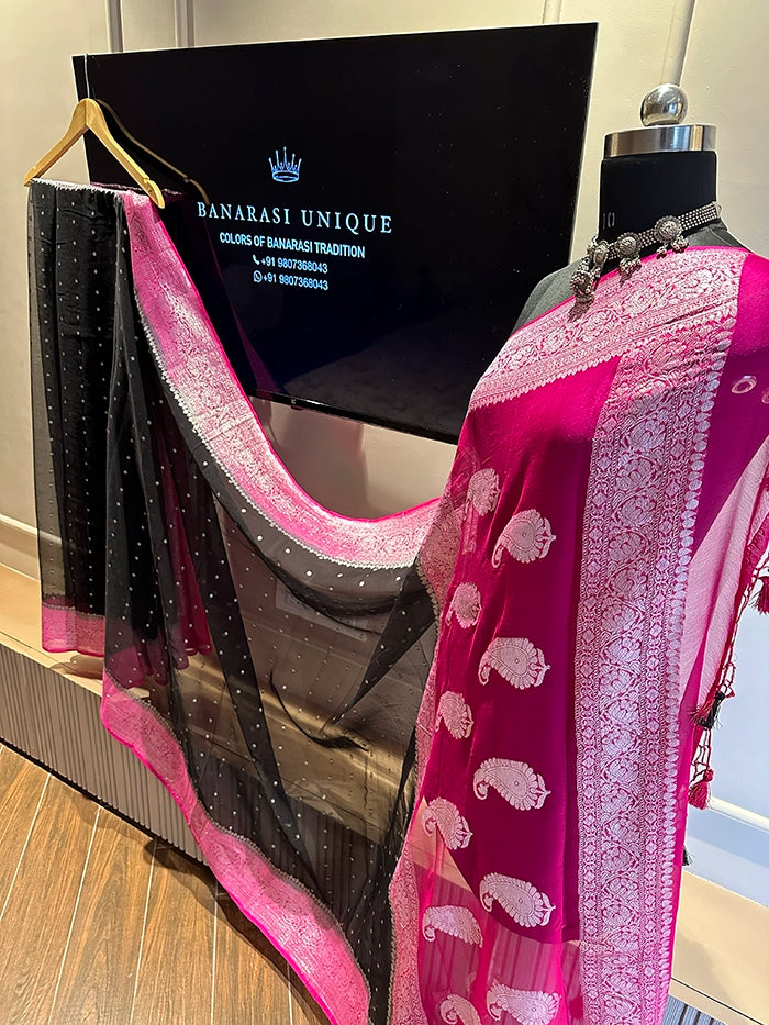 KHADDI CHIFFON HAZARA BUTI SAREE - CONTRAST BORDER BLACK WITH PINK