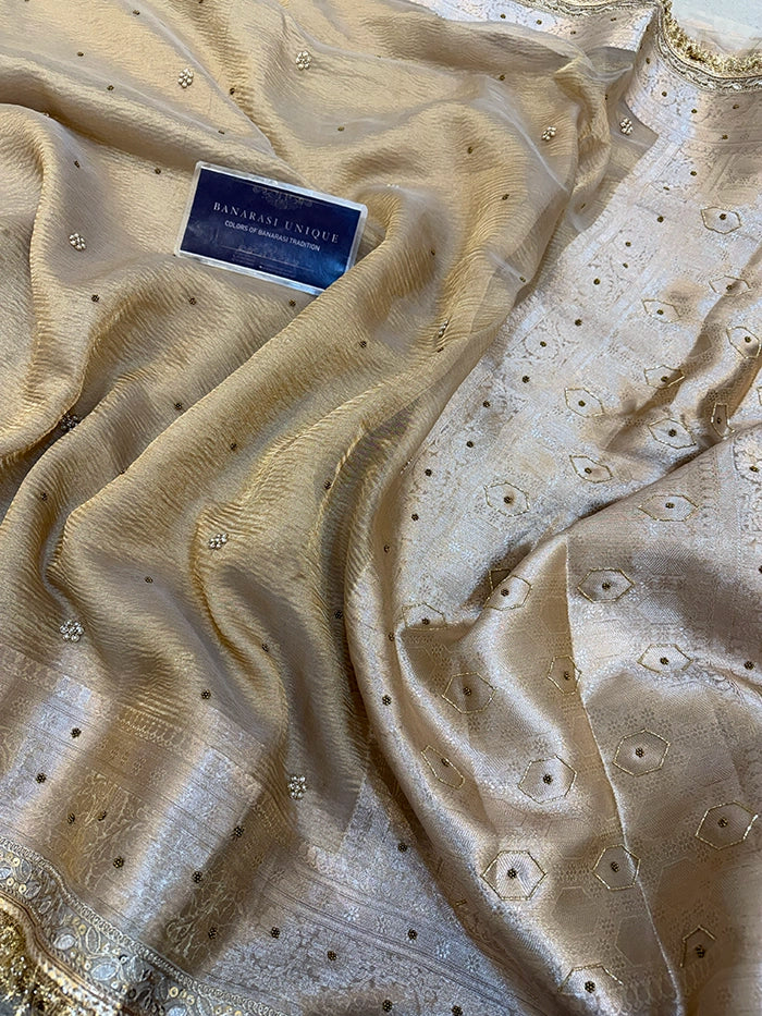 CRUSHED FLORAL BUTI SAREE - NATURAL GOLD