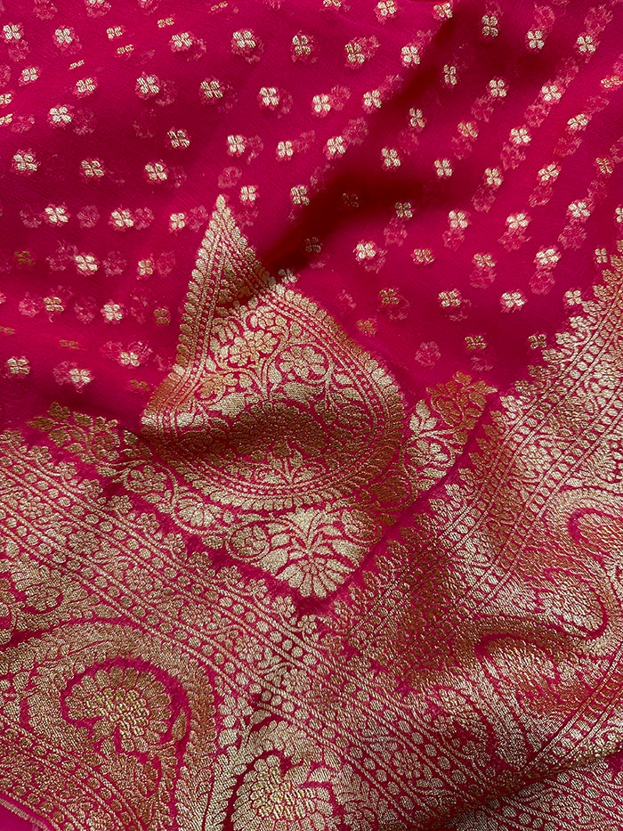 KHADDI GEORGETTE KONIA FOUR-PETAL BUTI GOLD ZARI SAREE - RANI PINK