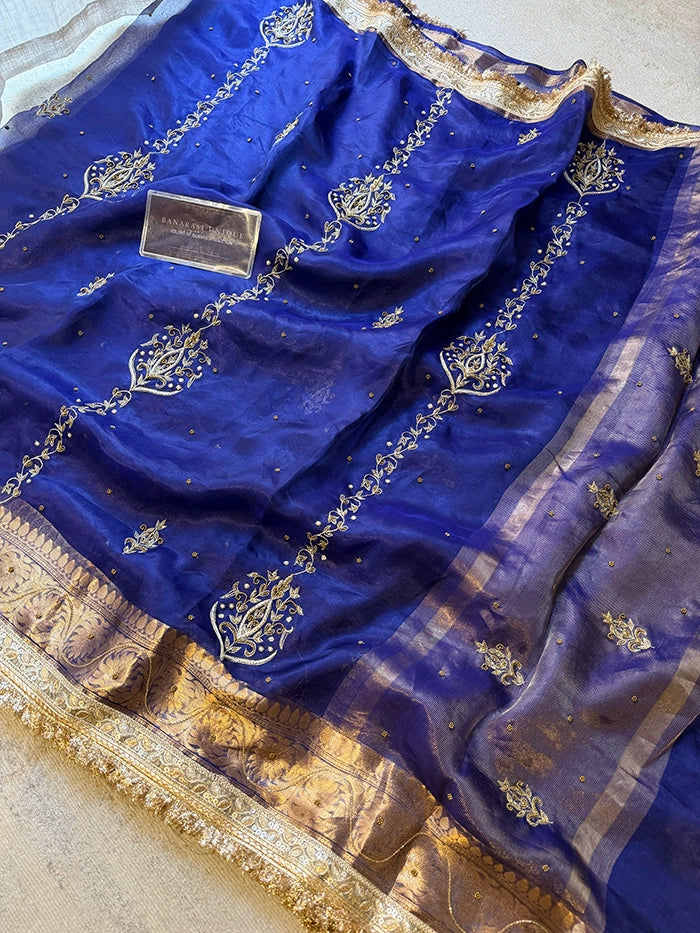 VERTICAL ARCH-SHAPED VINE DESIGN - ROYAL BLUE