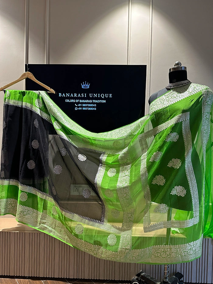 KHADDI CHIFFON DOUBLE BORDER SAREE - CONTRAST BORDER BLACK WITH GREEN