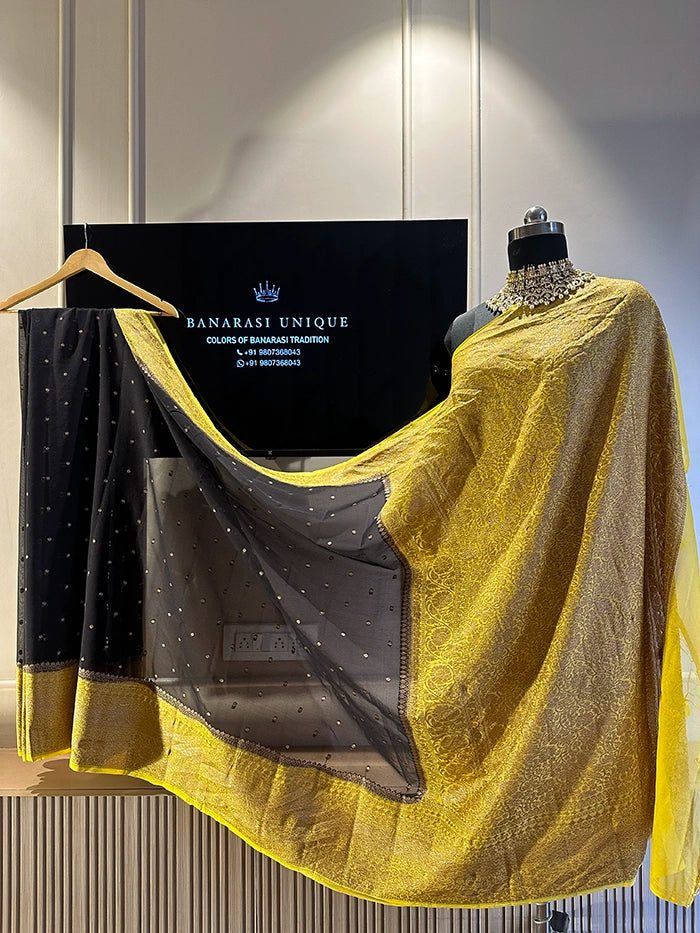 KHADDI GEORGETTE SKIRT BORDER CIRCLE BUTI ANTIQUE ZARI SAREE - CONTRAST BORDER BLACK WITH MUSTARD