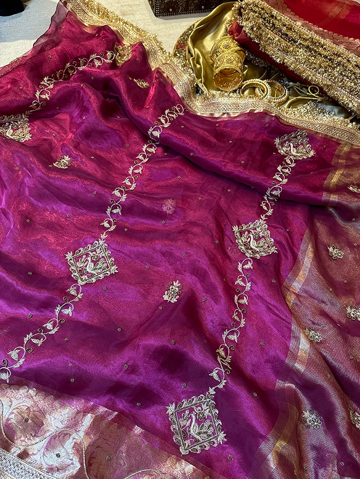 VERTICAL FLORAL PURE TISSUE SAREE - MAGENTA