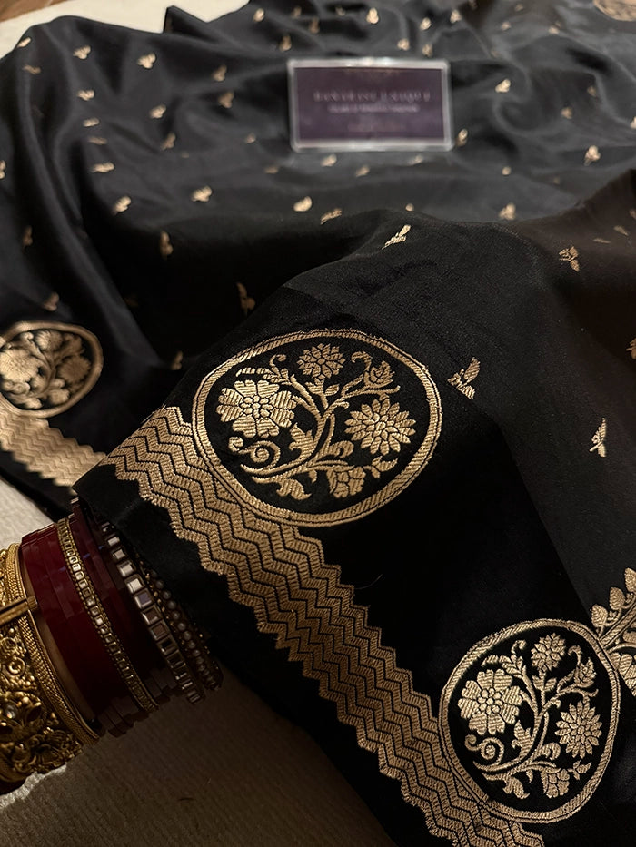 PURE KATAN SILK MEDALLION BORDER SAREE - JET BLACK