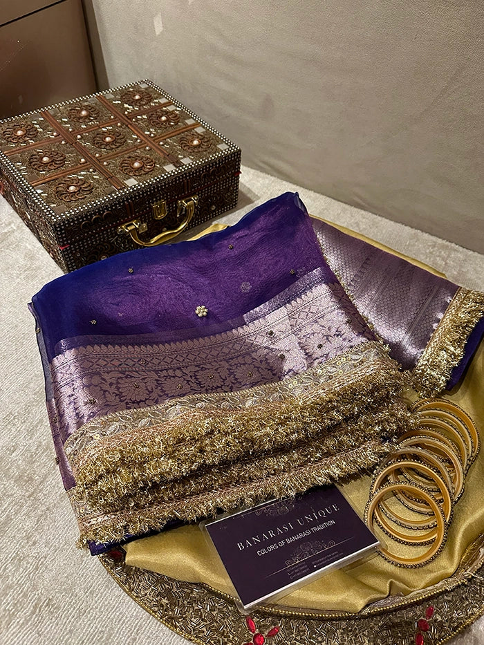 PLAIN FLORAL BUTI SAREE - PURPLE