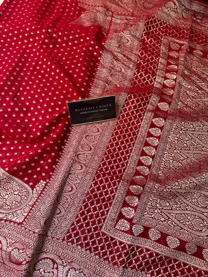 KHADDI GEORGETTE KONIA FOUR-PETAL BUTI SILVER ZARI SAREE - RUBY MAGENTA
