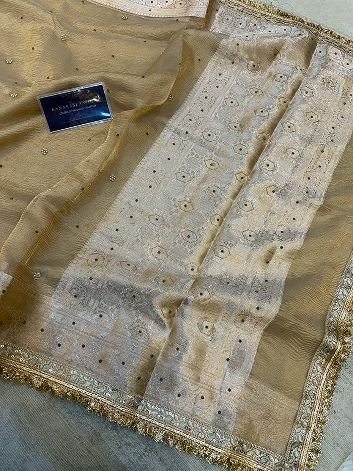 CRUSHED FLORAL BUTI SAREE - NATURAL GOLD