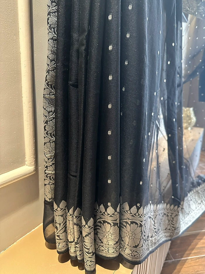 KHADDI CHIFFON HAZARA BUTI SAREE - BLACK
