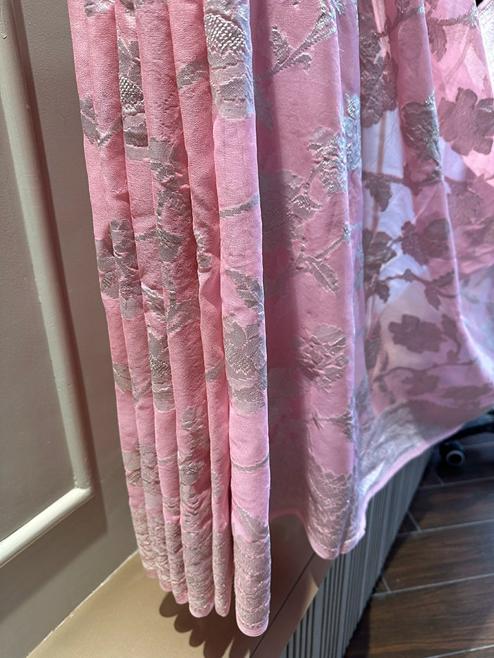 KHADDI GEORGETTE BIG FLORAL JAAL WATER ZARI SAREE - BABY PINK SILVER ZARI